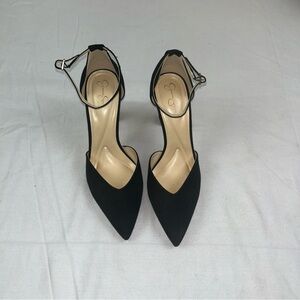 Jessica Simpson Black Pointed Toe Heels